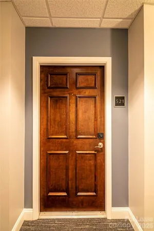 $1,800 | 300 West 5th Street, Unit 521, Charlotte, NC 28202