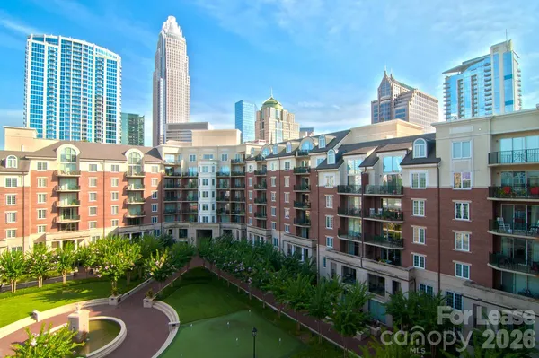 $1,800 | 300 West 5th Street, Unit 521, Charlotte, NC 28202