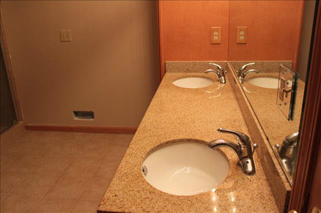 2049 Baldwin Road Monroe, MI 48162 - Photo 19 of 23 Master Bath