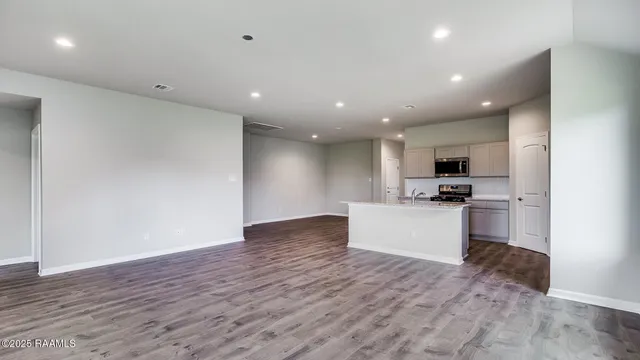 $264,500 | 9387 Garrett Road, Maurice, LA 70555