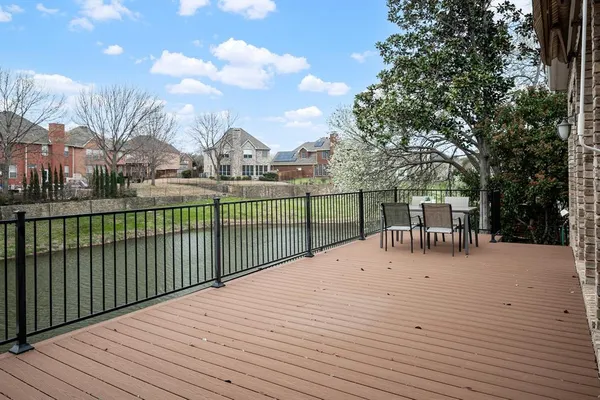 $3,200 | 7712 Lakecrest Circle, Irving, TX 75063