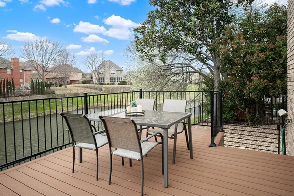 $3,200 | 7712 Lakecrest Circle, Irving, TX 75063