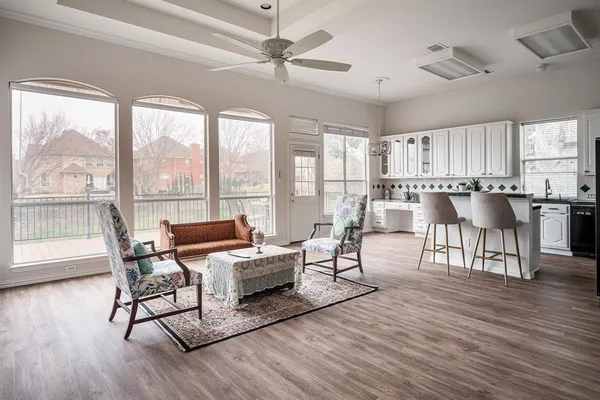 $3,200 | 7712 Lakecrest Circle, Irving, TX 75063