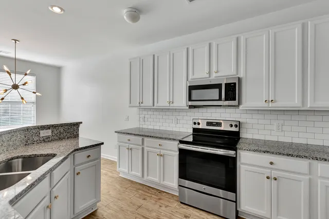 $2,450 | 8986 Cat Tail Pond Road, Summerville, SC 29485