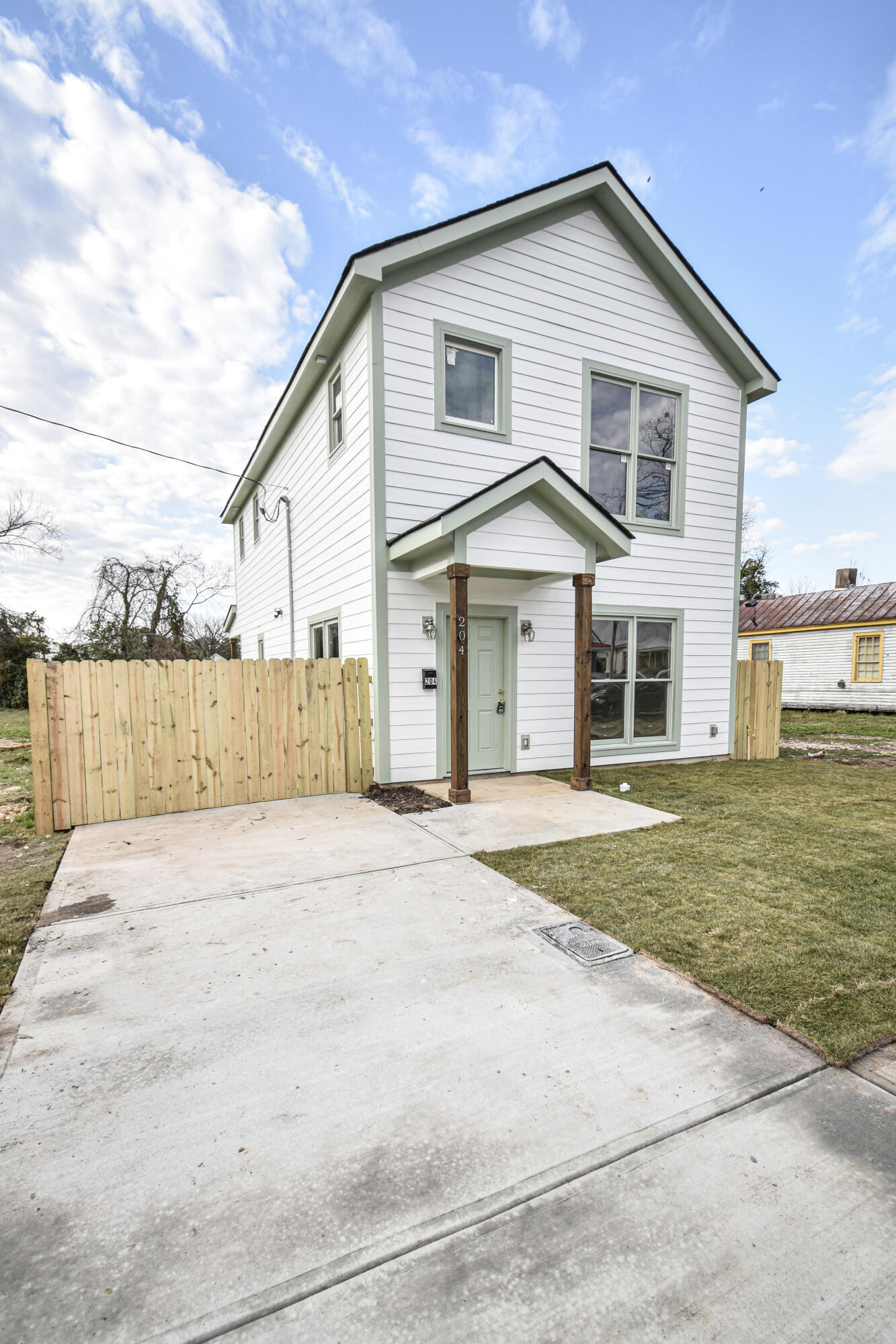 204 Telfair Street Augusta, GA 30901 - Photo 2 of 72 DSC_2697