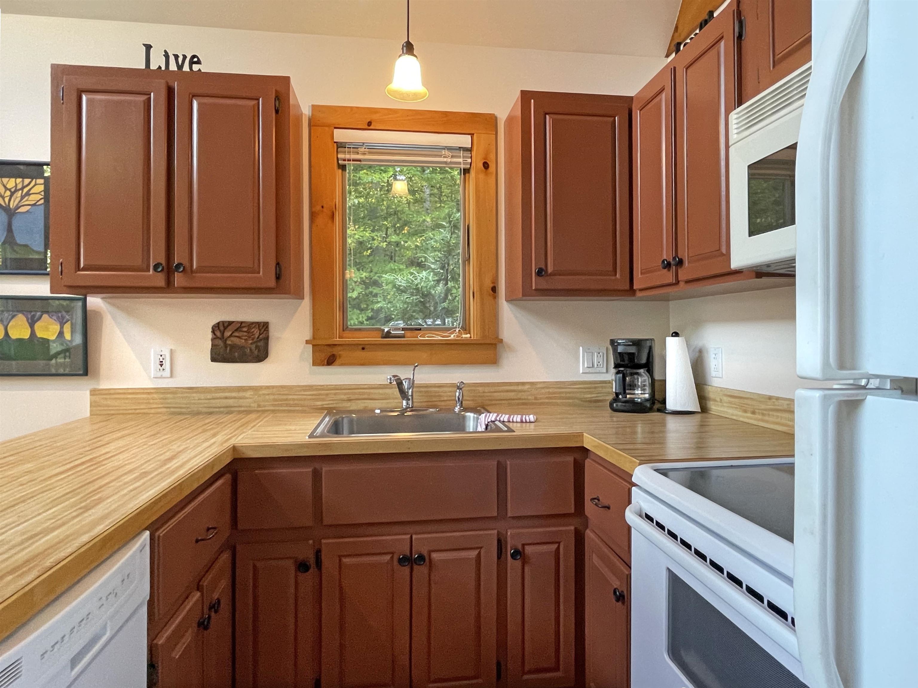 244 York Hill Road Lincoln, VT 05443 - Photo 3 of 40 Gallery Image 3
