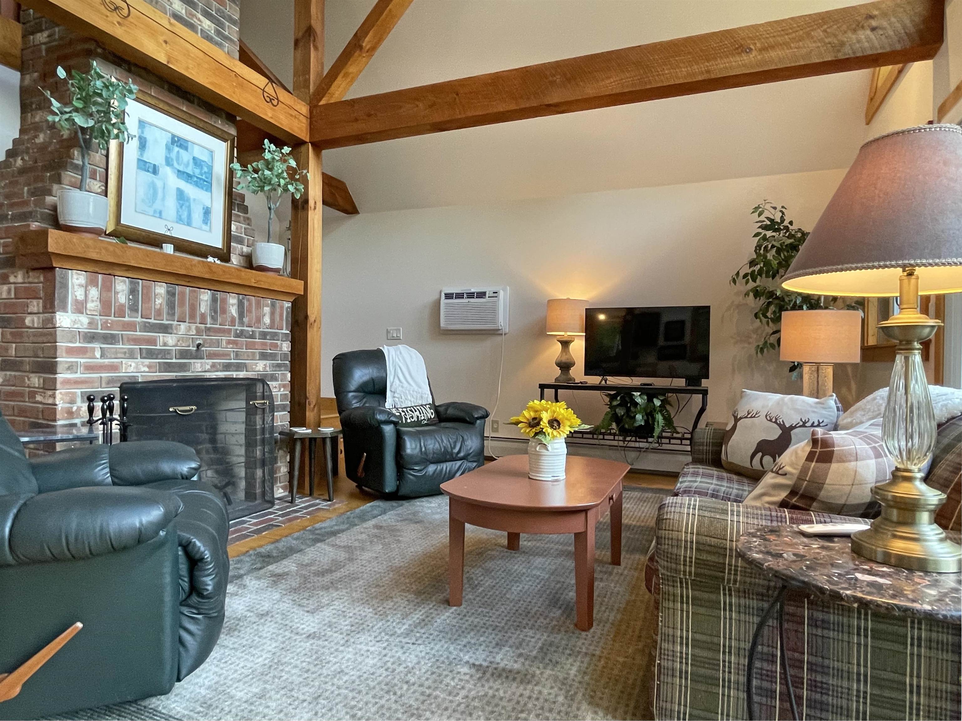244 York Hill Road Lincoln, VT 05443 - Photo 6 of 40 Gallery Image 6