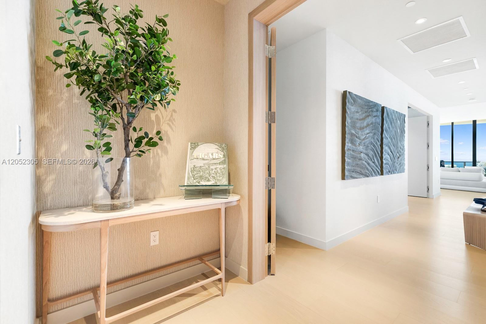 500 Alton Road, Unit PH4701 Miami Beach, FL 33139 - Photo 2 of 117 Gallery Image 2
