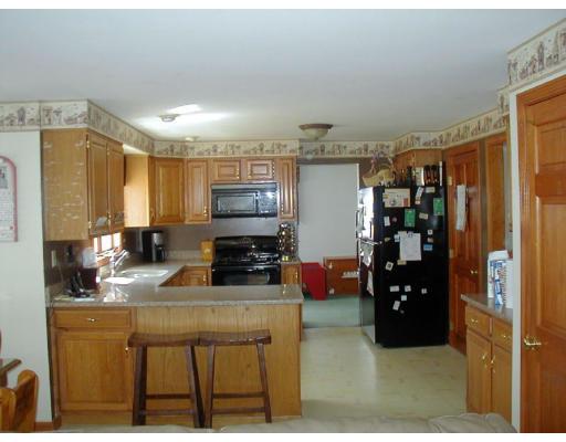 11 Crooked Spring Road Chelmsford, MA 01863 - Photo 5 of 7