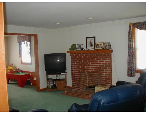 11 Crooked Spring Road Chelmsford, MA 01863 - Photo 6 of 7
