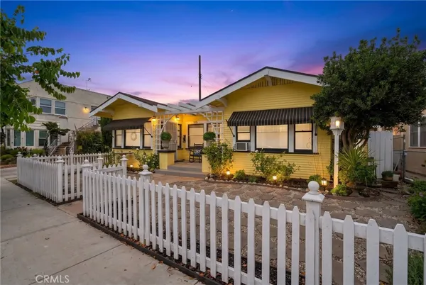 $749,900 | 1915 East 3rd Street, Long Beach, CA 90802