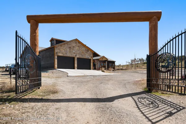 $1,850,000 | 4406 County Road 331, Silt, CO 81652