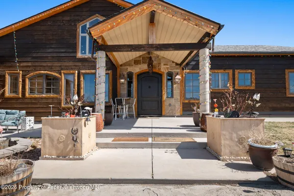 $1,850,000 | 4406 County Road 331, Silt, CO 81652