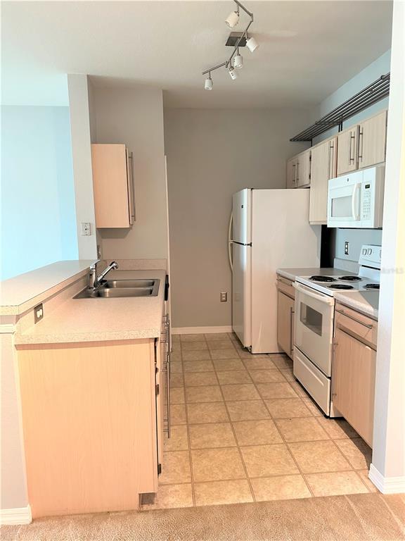 5475 Vineland Road, Unit 8304 Orlando, FL 32811 - Photo 11 of 33