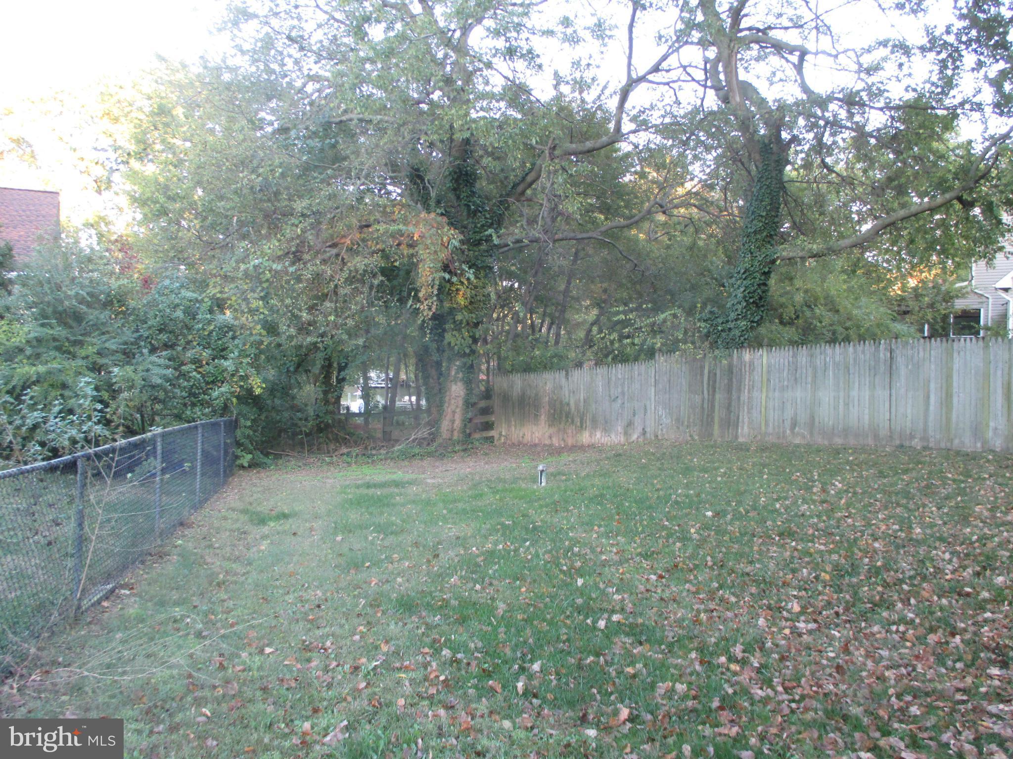 4222 Shoreham Beach Road Edgewater, MD 21037 - Photo 5 of 14 Exterior (Rear)