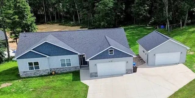 $639,750 | 314 Glen Becker Trail, Wisconsin Dells, WI 53965