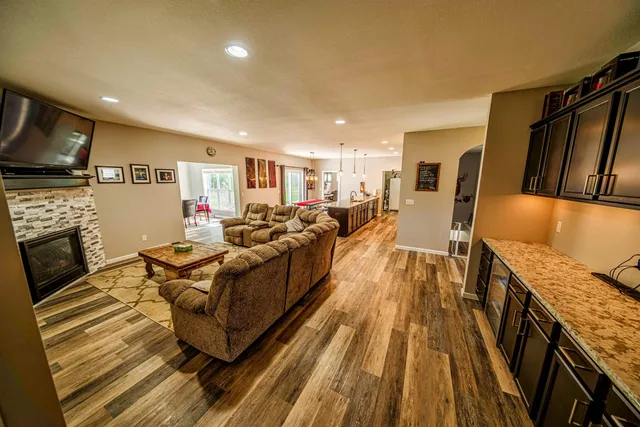 $639,750 | 314 Glen Becker Trail, Wisconsin Dells, WI 53965