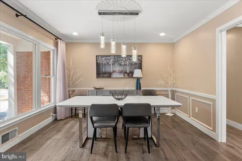 $1,199,900 | 12183 Holly Knoll Circle, Great Falls, VA 22066