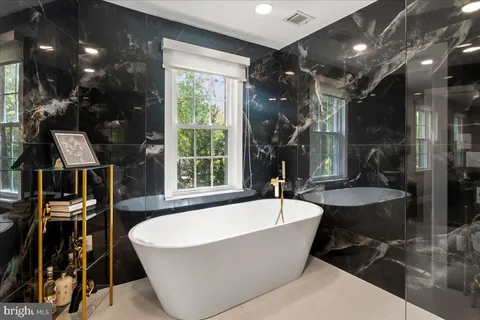 $1,199,900 | 12183 Holly Knoll Circle, Great Falls, VA 22066