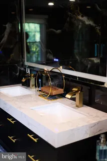 $1,199,900 | 12183 Holly Knoll Circle, Great Falls, VA 22066