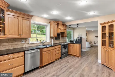 $1,199,900 | 12183 Holly Knoll Circle, Great Falls, VA 22066