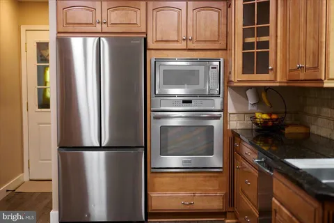 $1,199,900 | 12183 Holly Knoll Circle, Great Falls, VA 22066