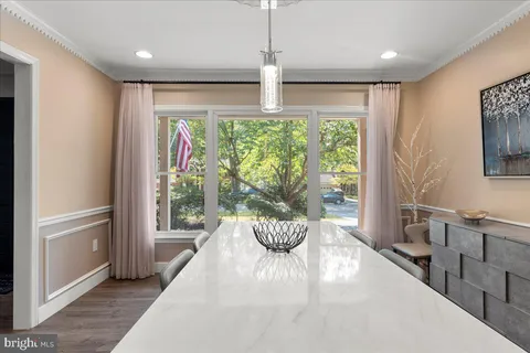 $1,199,900 | 12183 Holly Knoll Circle, Great Falls, VA 22066