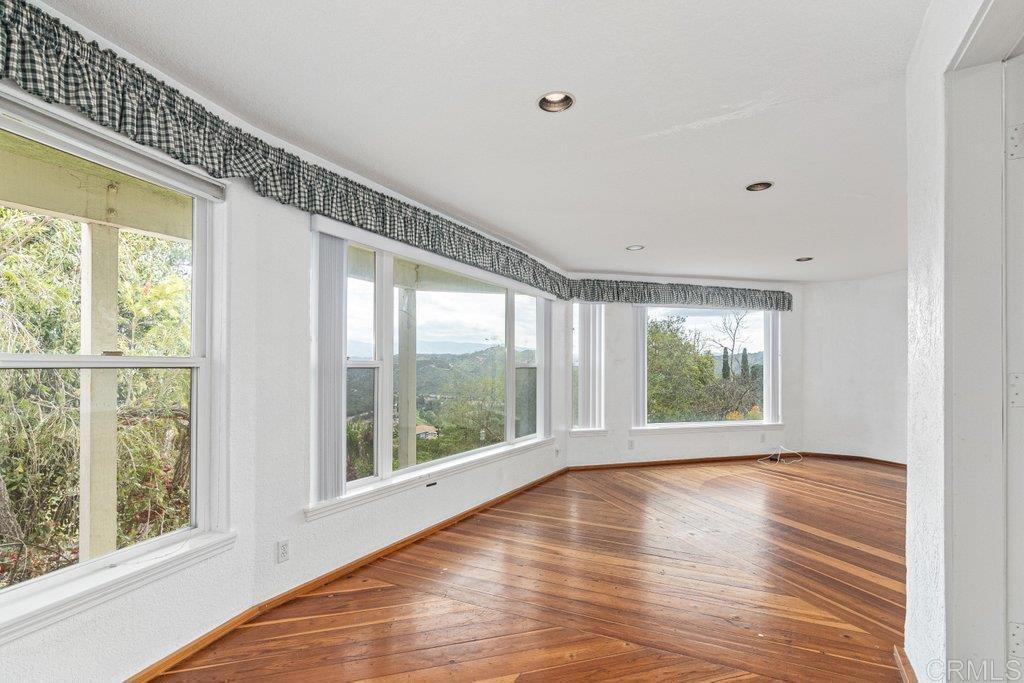4327 Hollyhill Road Vista, CA 92084 - Photo 26 of 40 Lower Level Bonus Space-So Flexible