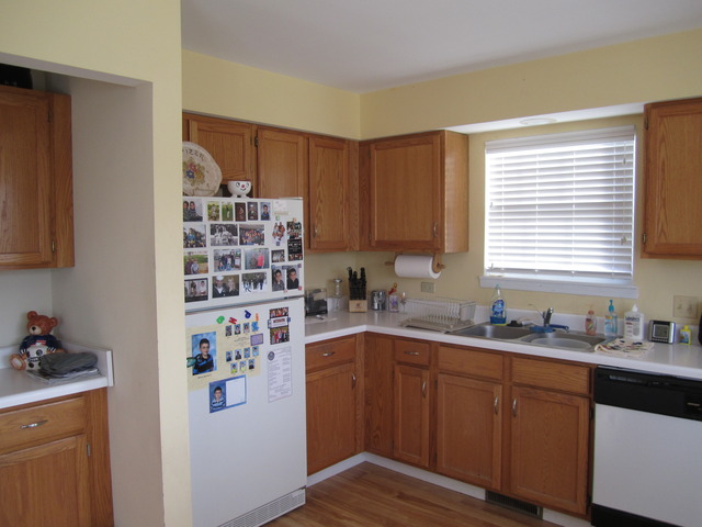 3414 Harbor Ridge Drive Zion, IL 60099 - Photo 3 of 9