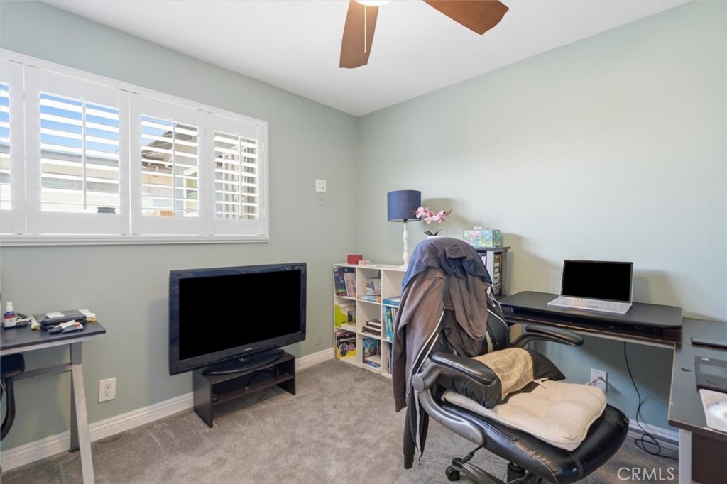 16953 Roa Drive Carson, CA 90746 - Photo 34 of 43 Gallery Image 34