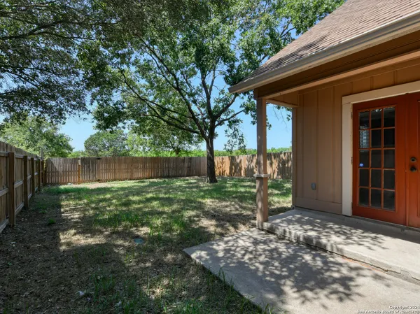$2,000 | 9811 Wagon Train, Converse, TX 78109