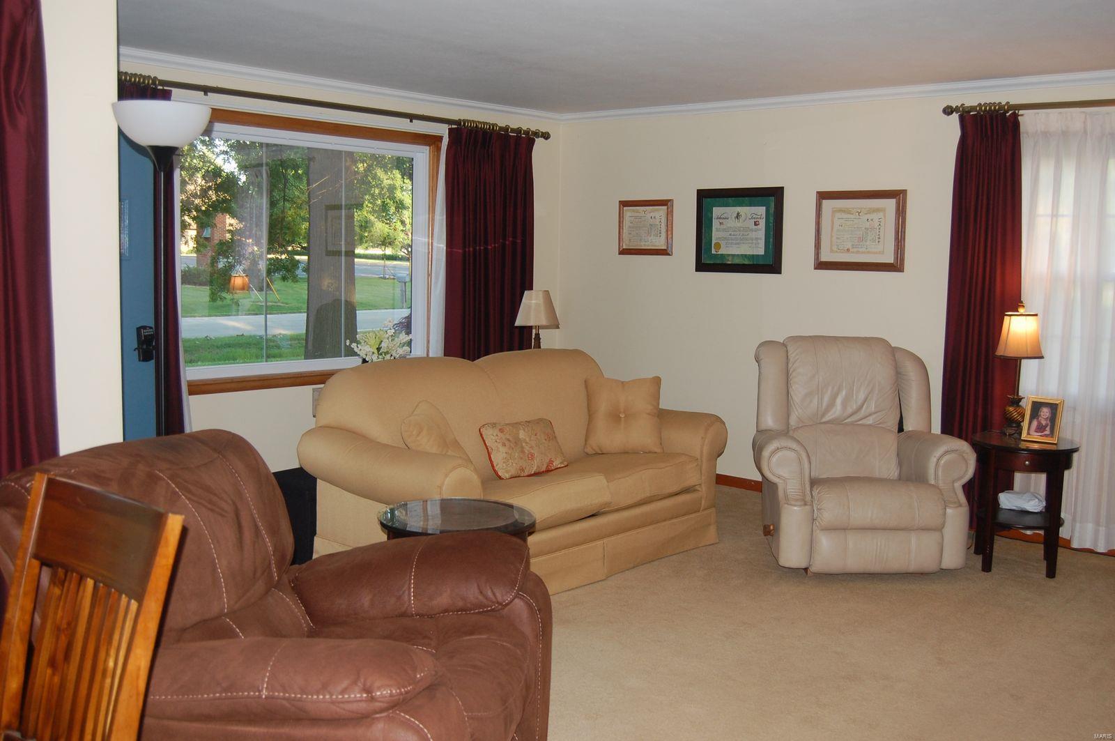 411 South Old Rte 66 Mount Olive, IL 62069 - Photo 4 of 31