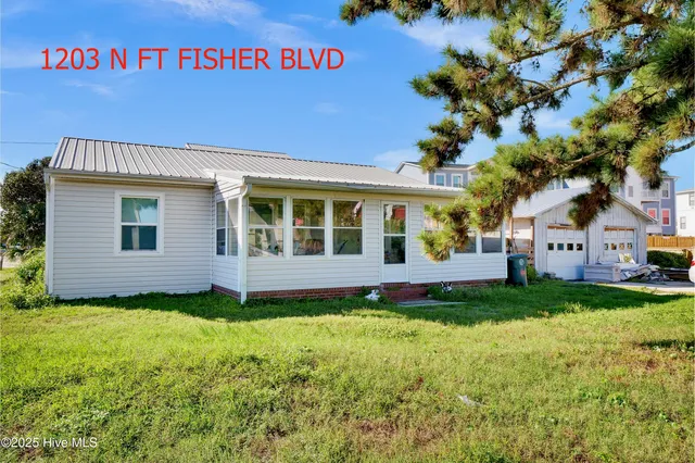 $1,000,000 | 1203 Fort Fisher Boulevard North, Carolina Beach, NC 28428