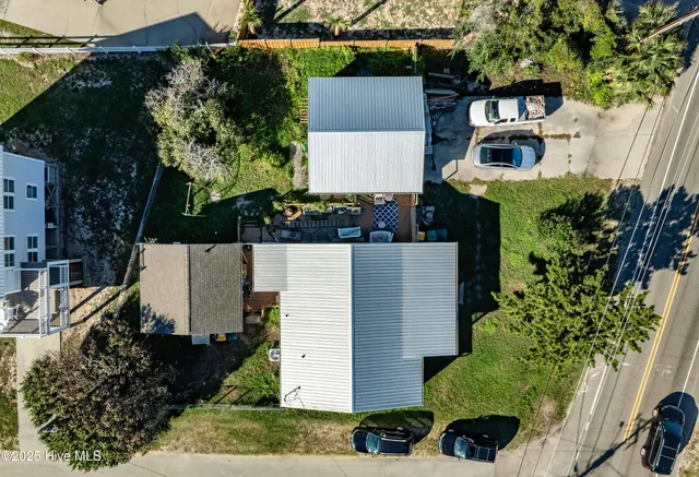 $1,000,000 | 1203 Fort Fisher Boulevard North, Carolina Beach, NC 28428