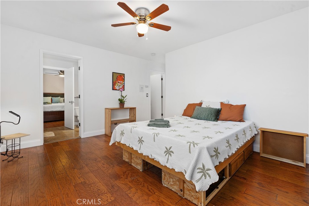 341 S Meadows Manhattan Beach, CA 90266 - Photo 37 of 52