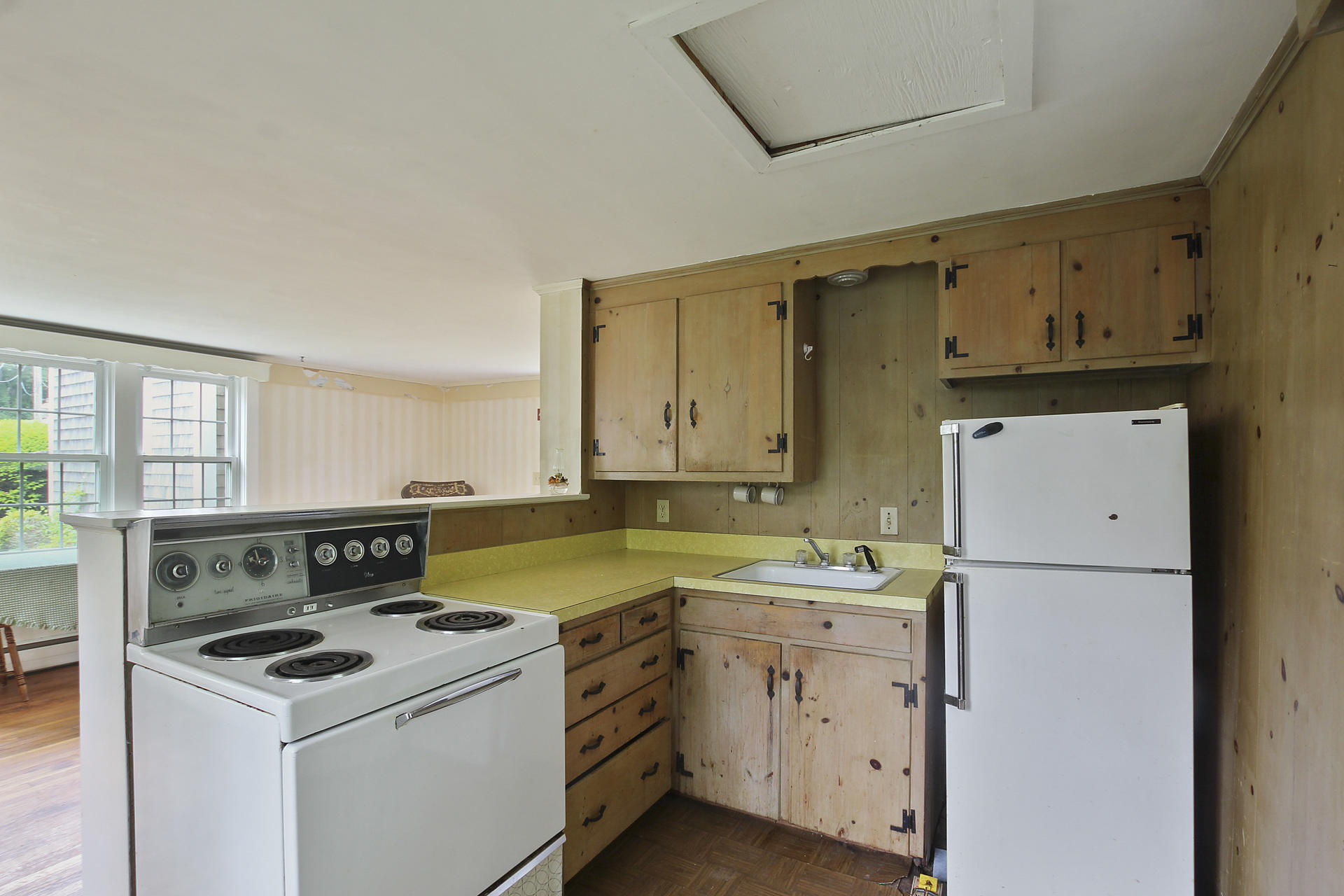40 Angell Road Hyannis, MA 02601 - Photo 21 of 27 012-photo--7213469