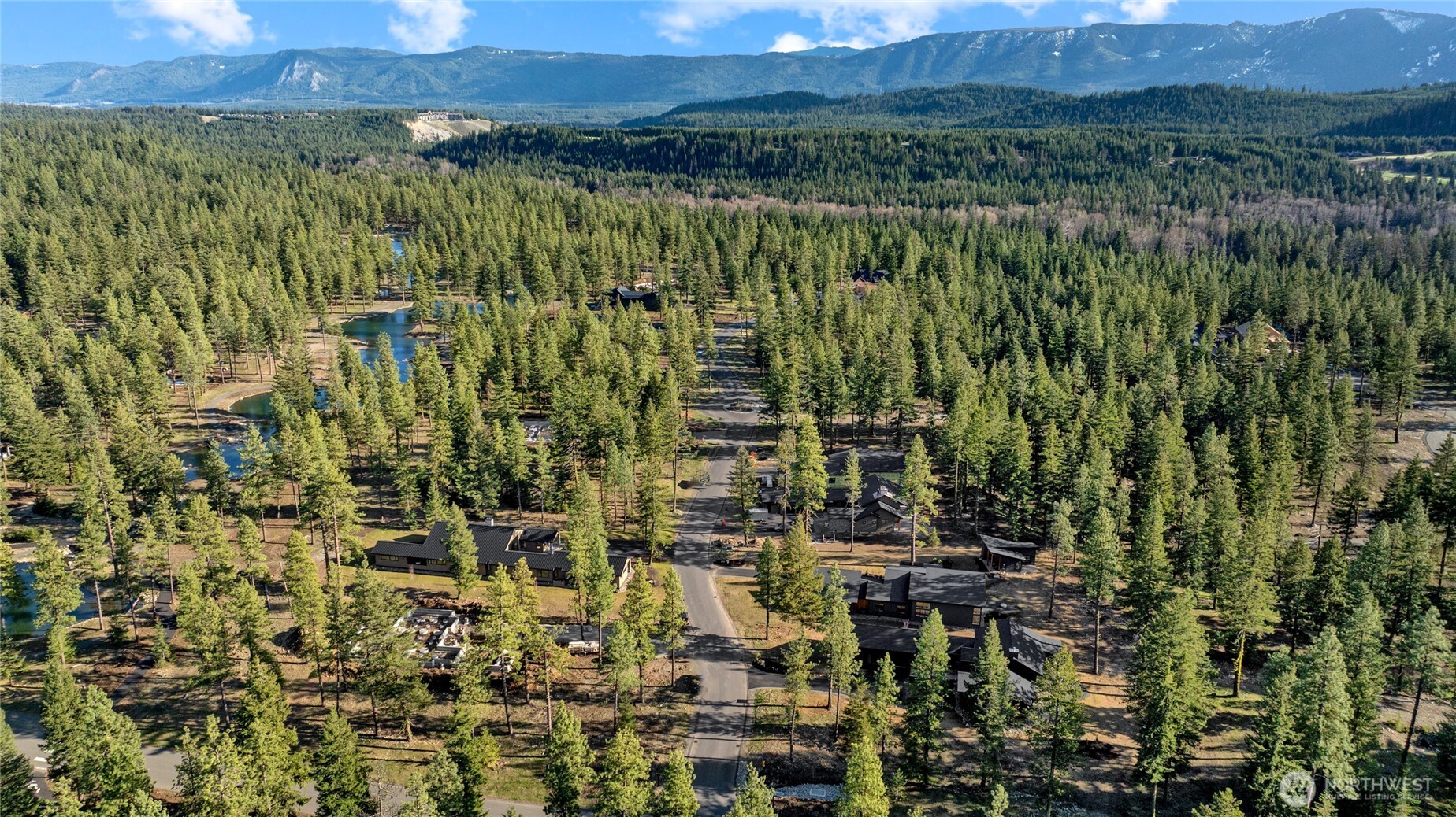 17 Wanawish Loop Cle Elum, WA 98922 - Photo 11 of 11 a view of a city with tall buildings