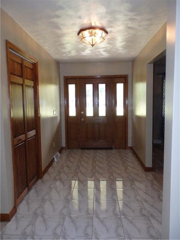 357 Airway Inn Road Uniontown, PA 15401 - Photo 3 of 25