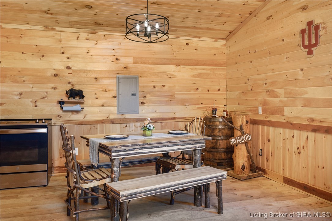 11455 Losson Road Pekin, IN 47165 - Photo 12 of 27