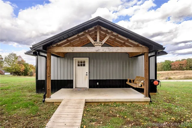 $210,000 | 11455 Losson Road, Pekin, IN 47165