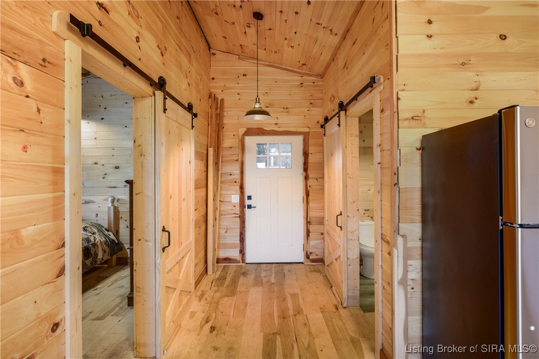 11455 Losson Road Pekin, IN 47165 - Photo 7 of 27