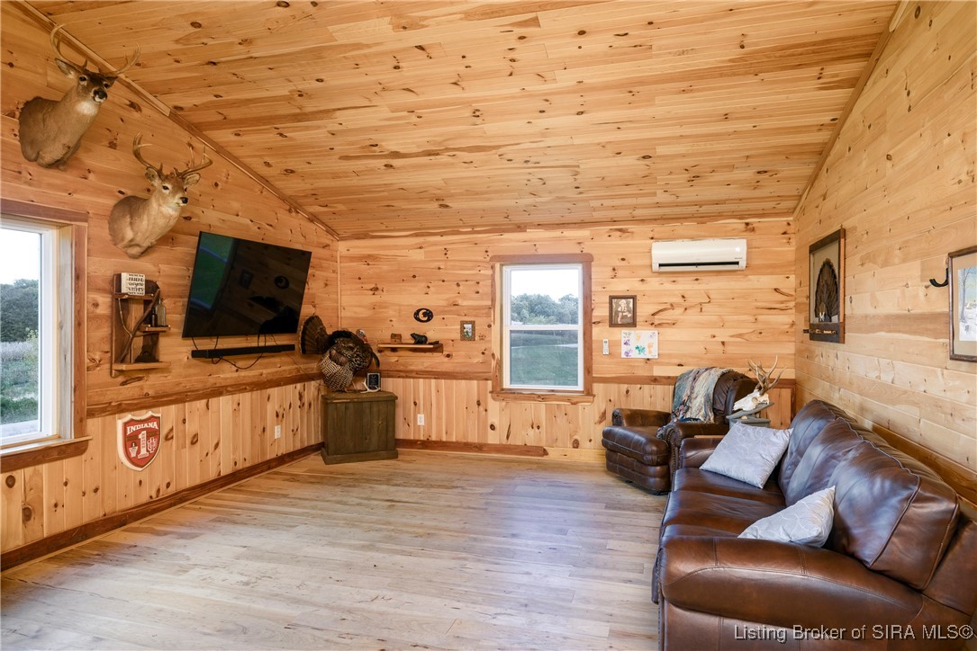 11455 Losson Road Pekin, IN 47165 - Photo 9 of 27