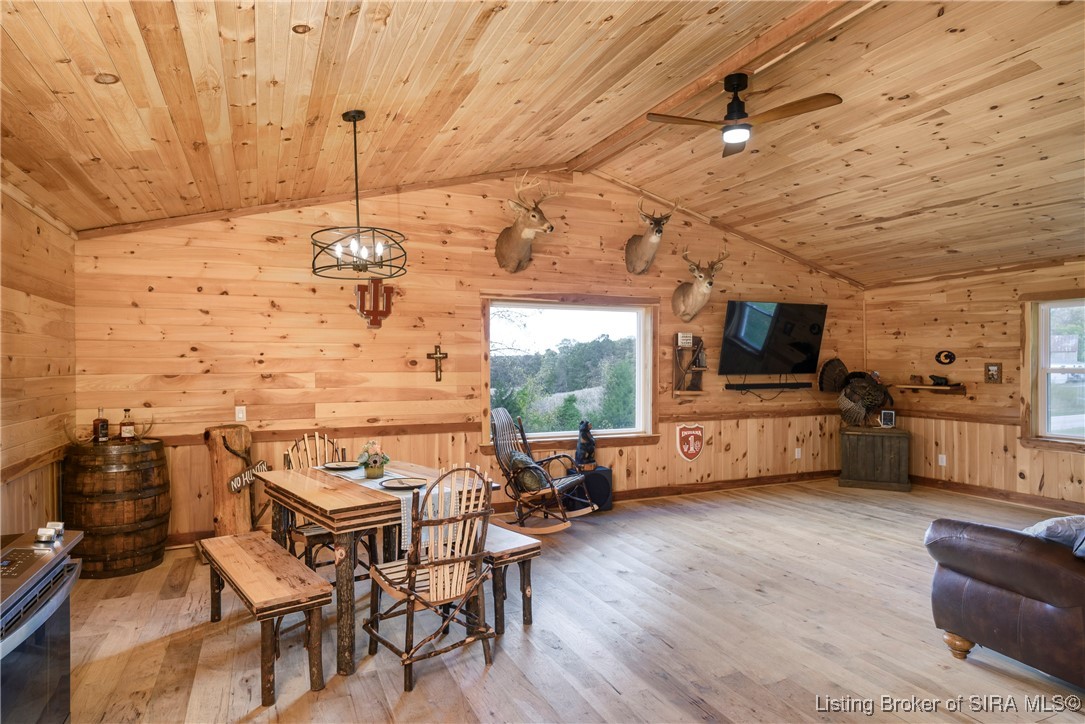 11455 Losson Road Pekin, IN 47165 - Photo 10 of 27