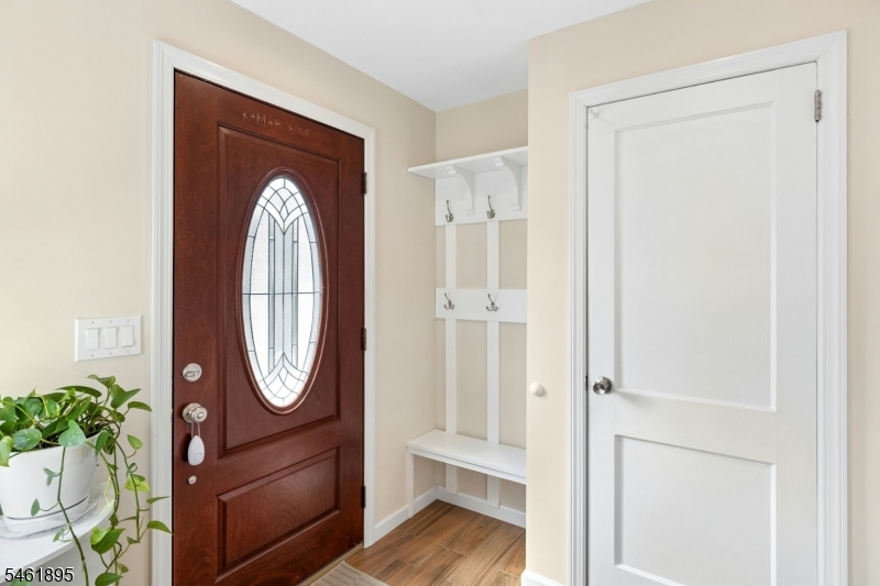 50 Raritan Road Linden, NJ 07036 - Photo 4 of 35 Gallery Image 4
