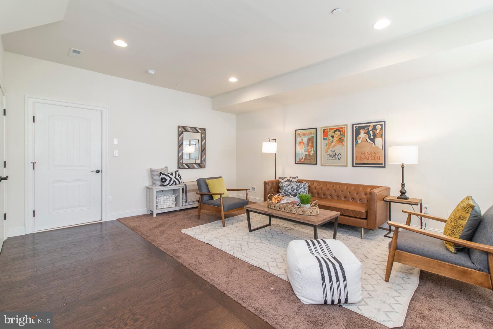 176 Katharine Lane Wayne, PA 19087 - Photo 3 of 30 First floor family room