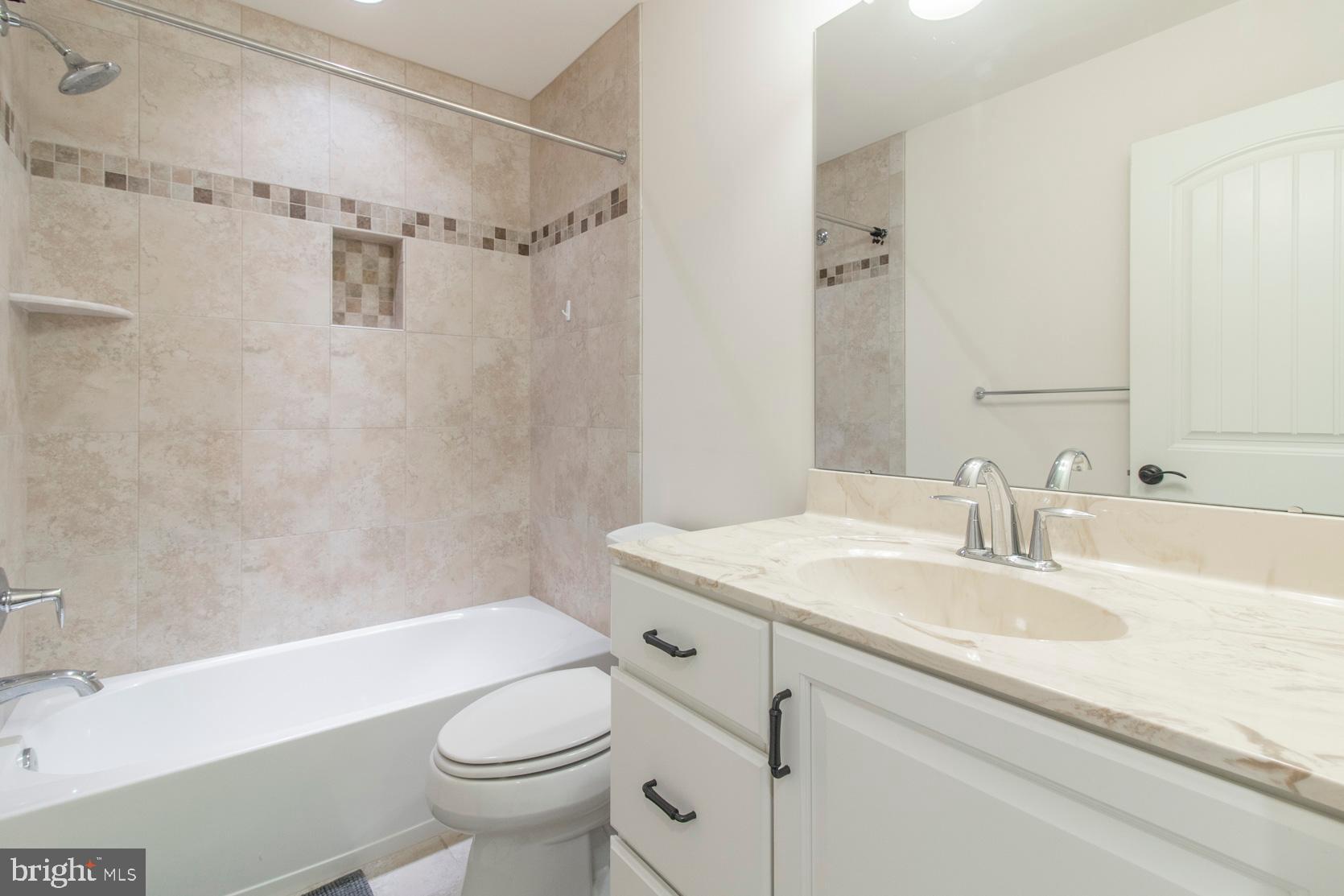 176 Katharine Lane Wayne, PA 19087 - Photo 22 of 30 Hall bathroom