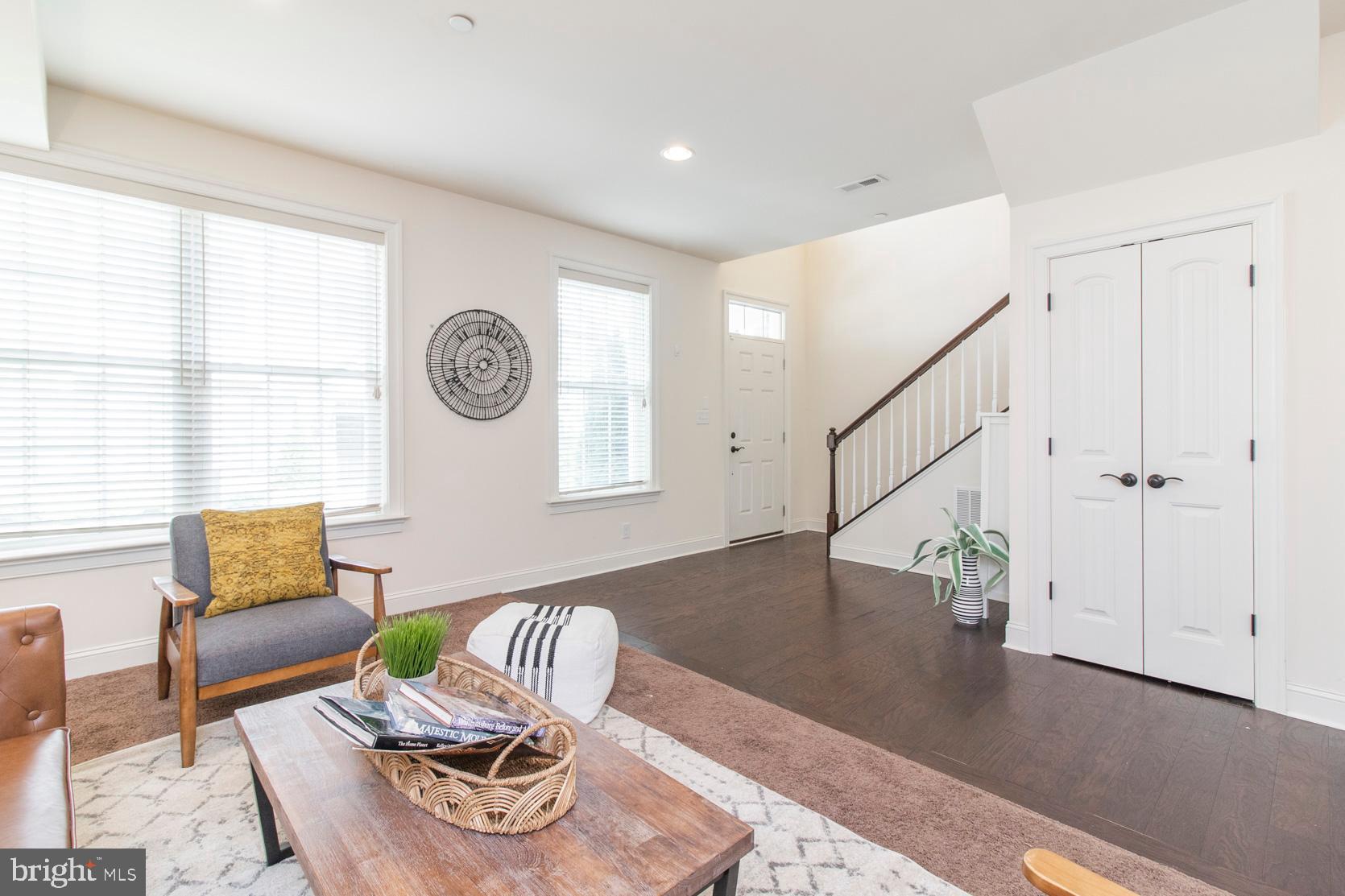 176 Katharine Lane Wayne, PA 19087 - Photo 4 of 30 Family room/entryway
