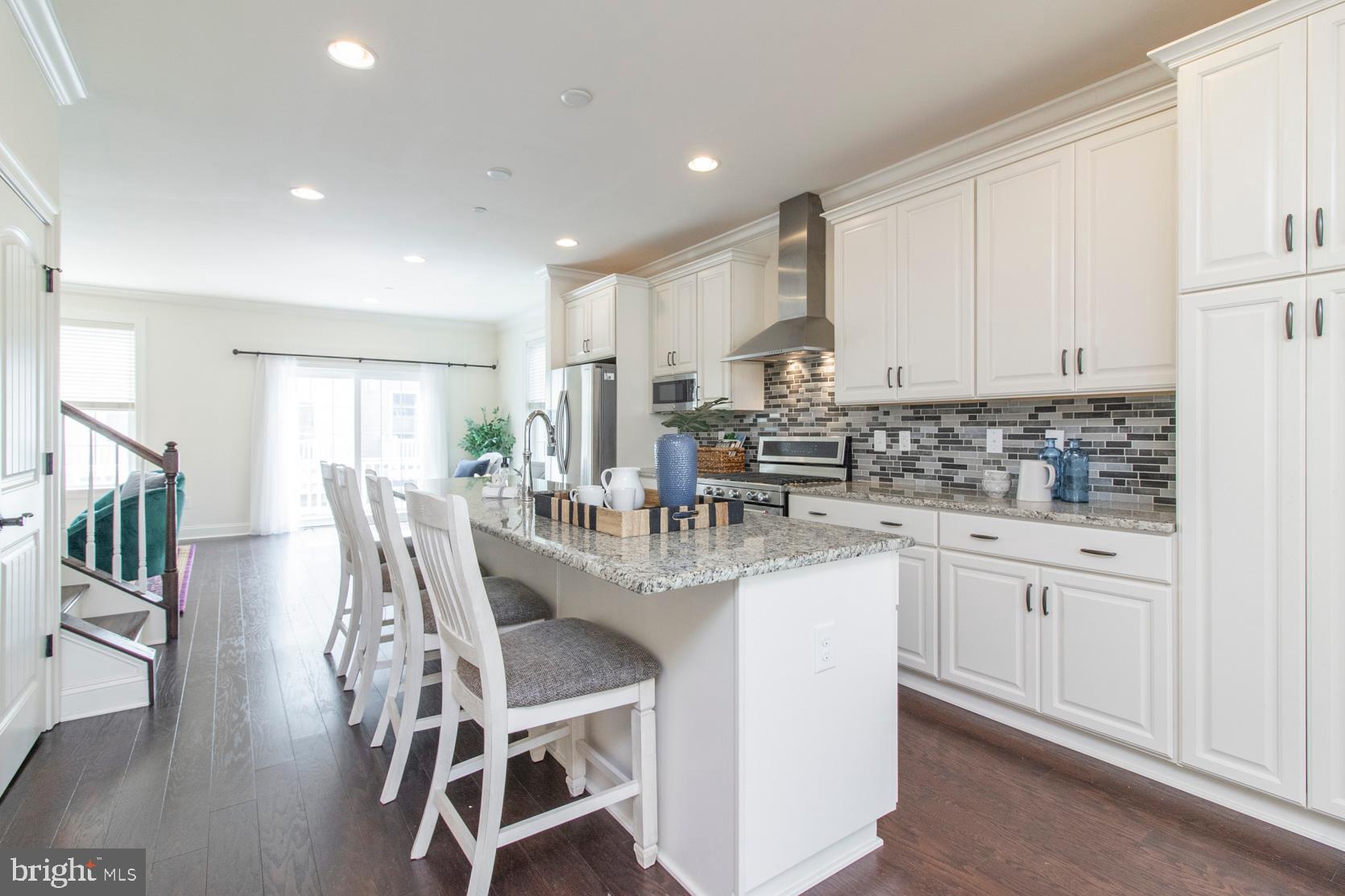 176 Katharine Lane Wayne, PA 19087 - Photo 7 of 30 Kitchen