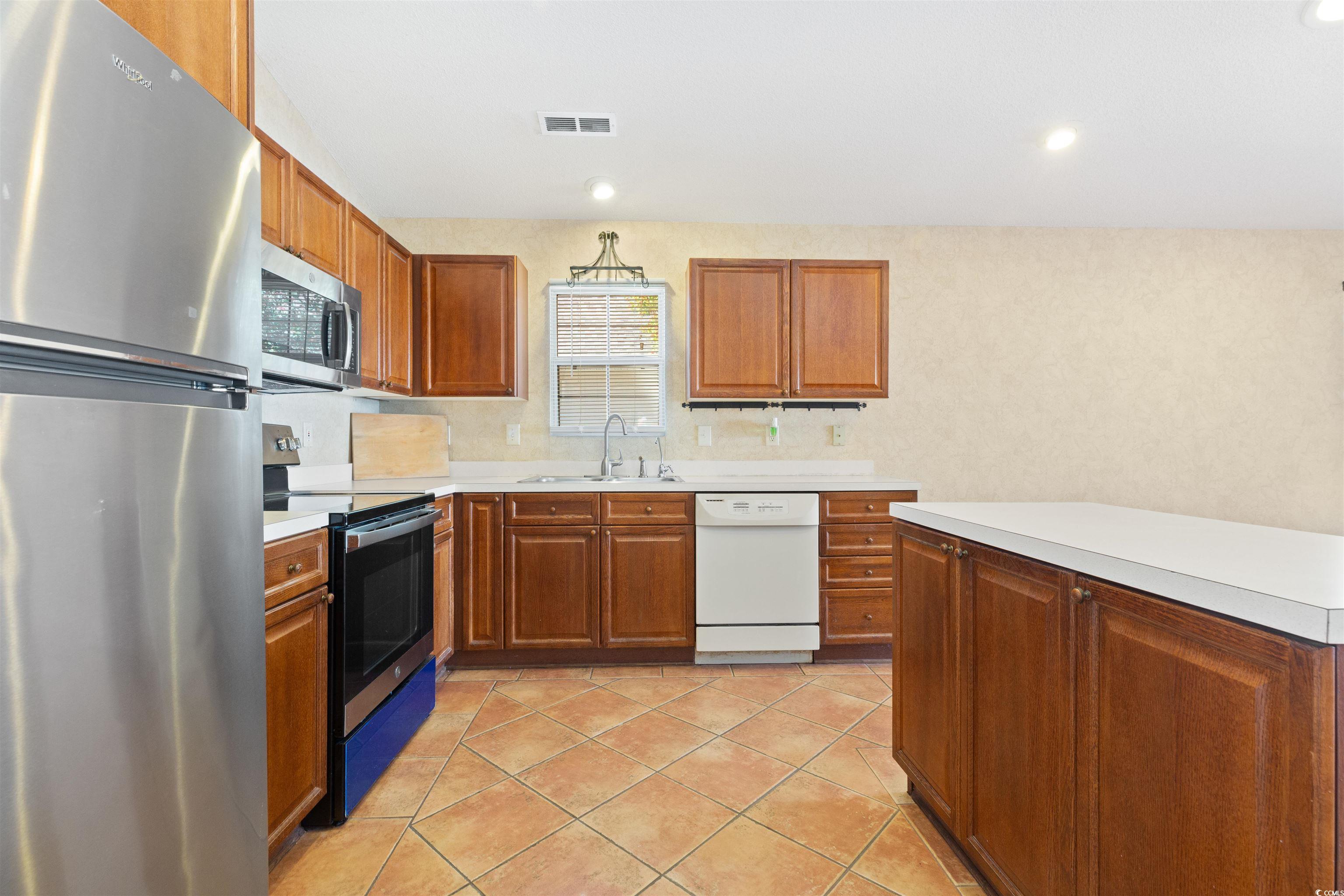 9827 Simonton Court Murrells Inlet, SC 29576 - Photo 17 of 40