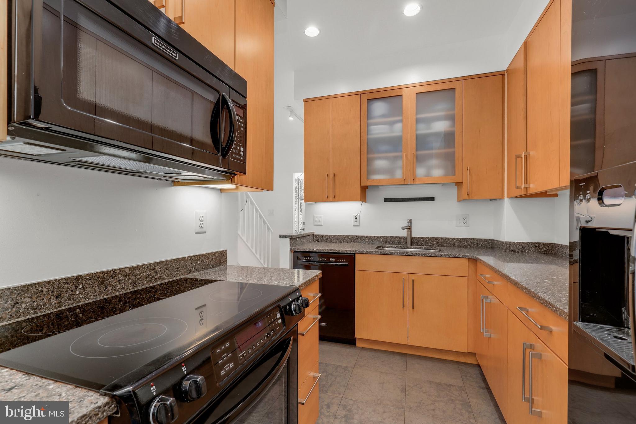 11459 Waterview Cluster Reston, VA 20190 - Photo 7 of 40